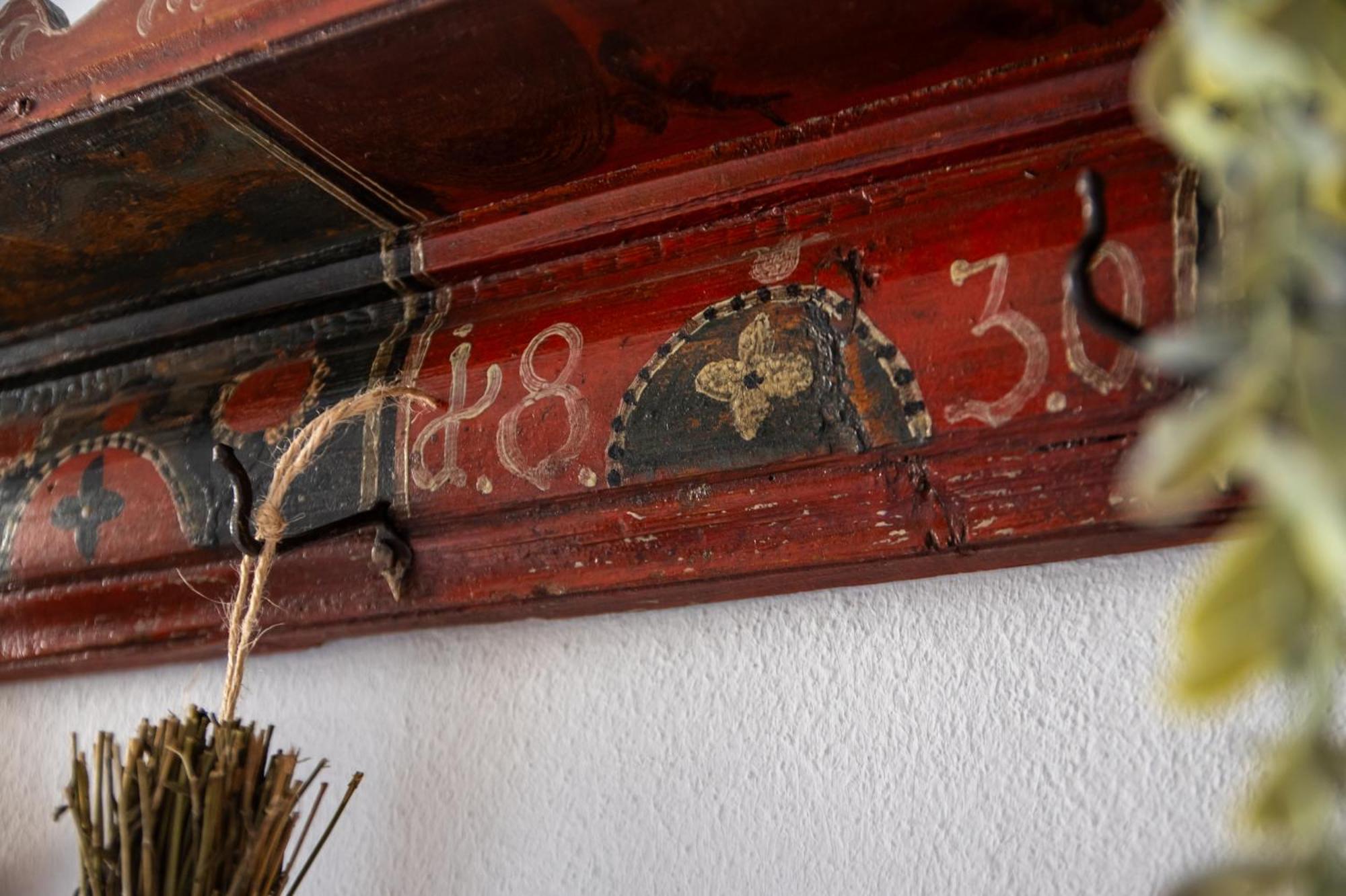 Bike House - 250-Year-Old Restored House In A Quiet Area Braşov Buitenkant foto